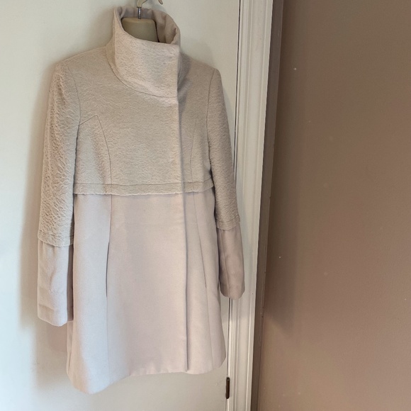 Tahari winter coat/jacket